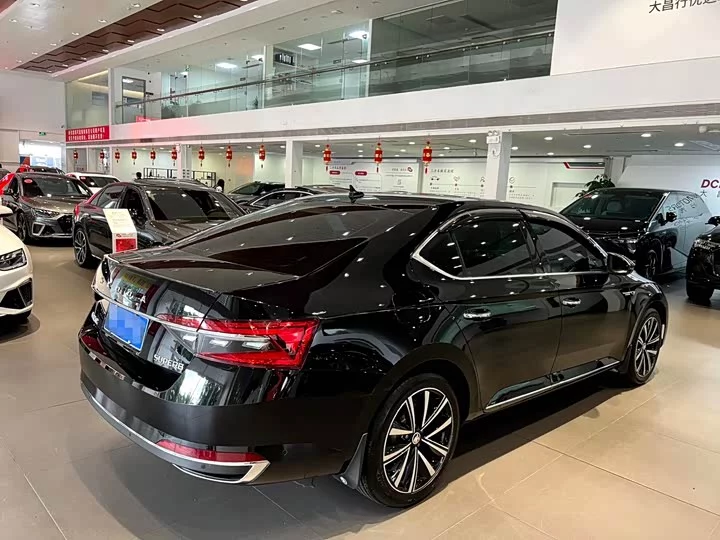 Skoda SuperB