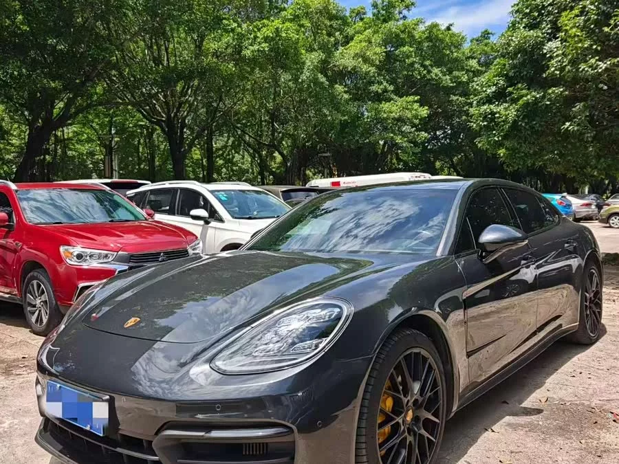 Porsche Panamera