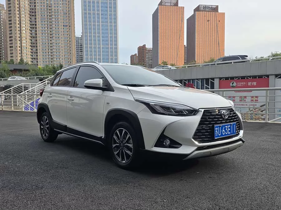 Toyota YARiS L