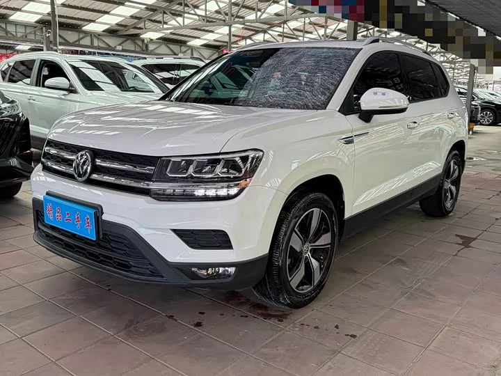 Volkswagen Tharu