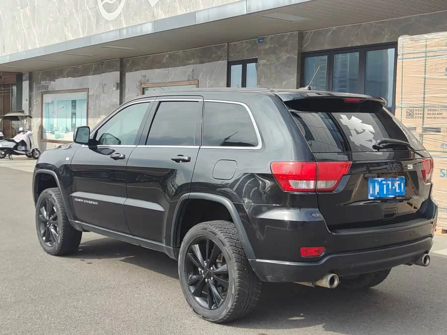 Jeep Grand Cherokee