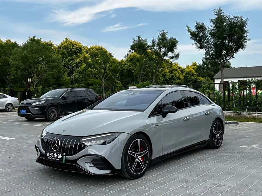 Mercedes Benz EQE AMG