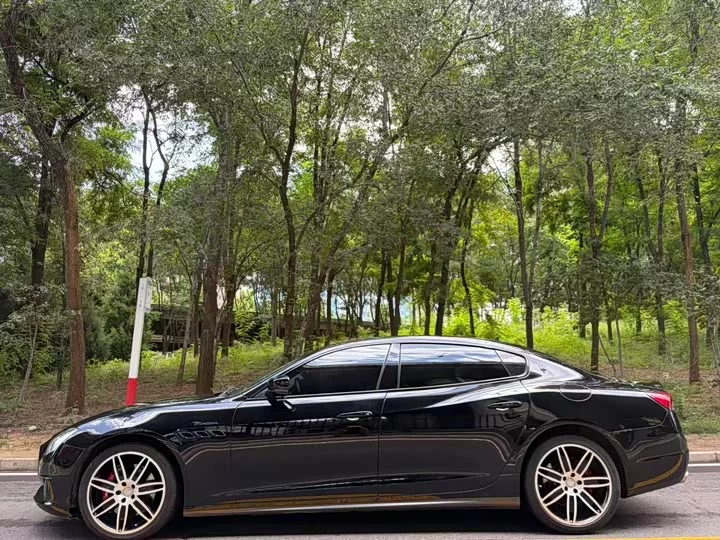 Maserati President