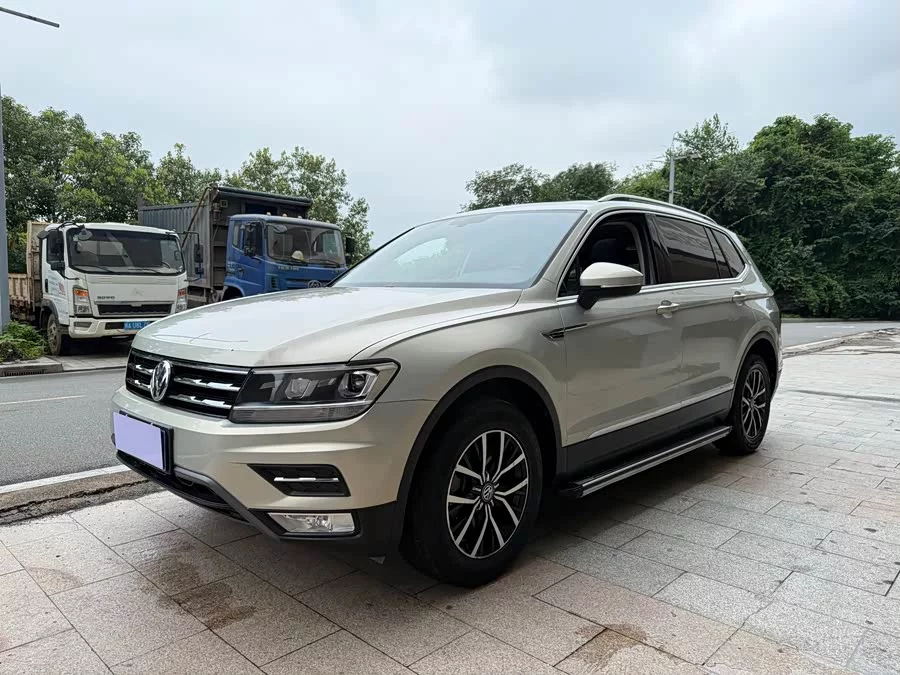 Volkswagen Tiguan L