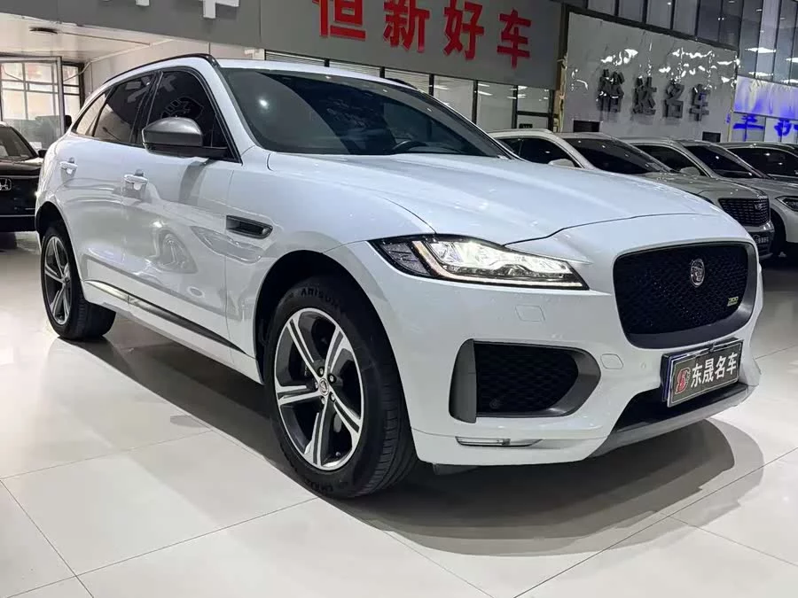 Jaguar F-PACE