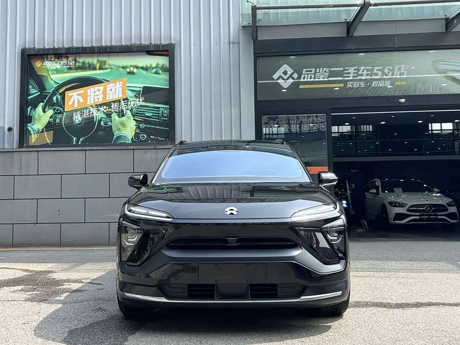 NIO ES6