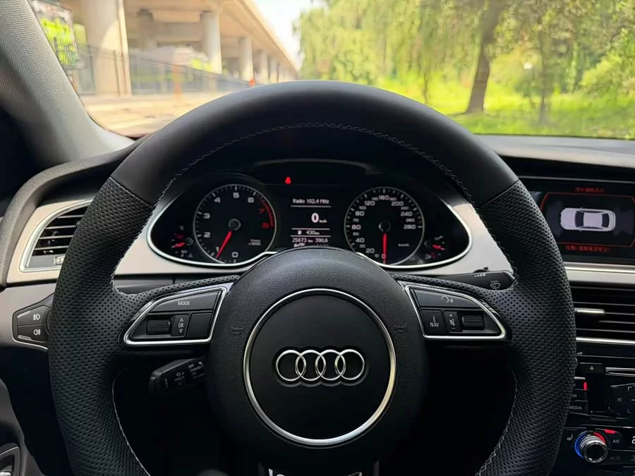 Audi A4L
