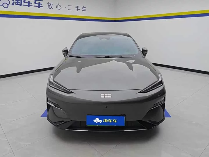Geely Galaxy E8