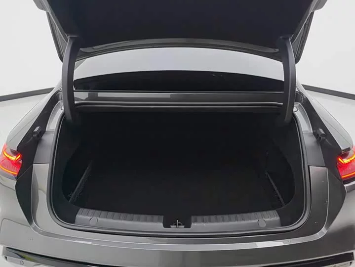 Geely Galaxy E8