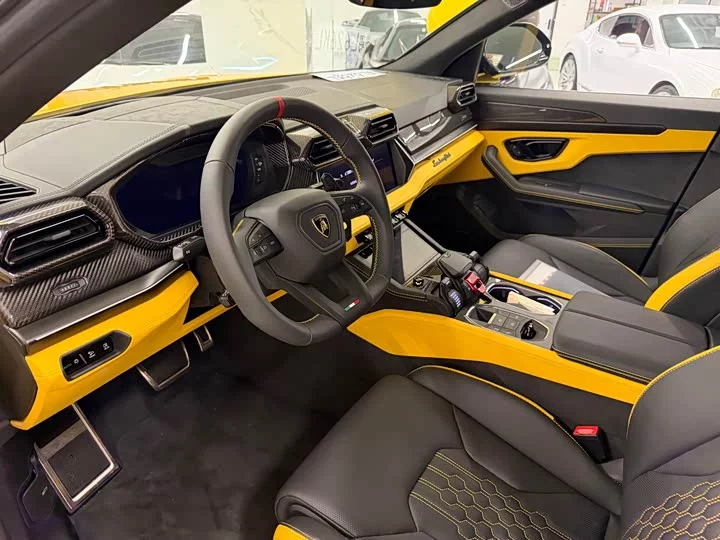 Lamborghini Urus SE
