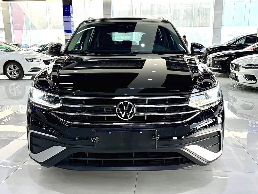 Volkswagen Tiguan L