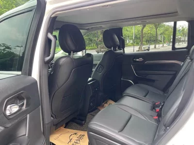 Jeep grand commander