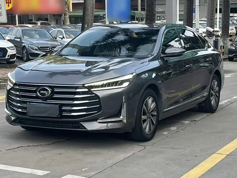 GAC Trumpchi GA8