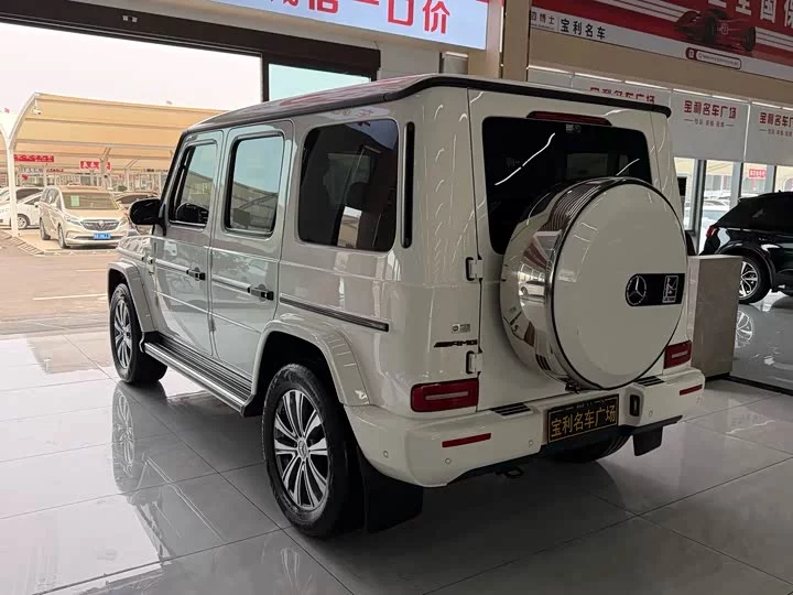 Mercedes-Benz G-rated