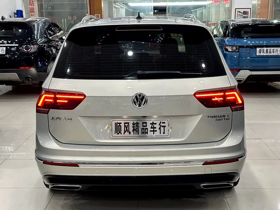 Volkswagen Tiguan L
