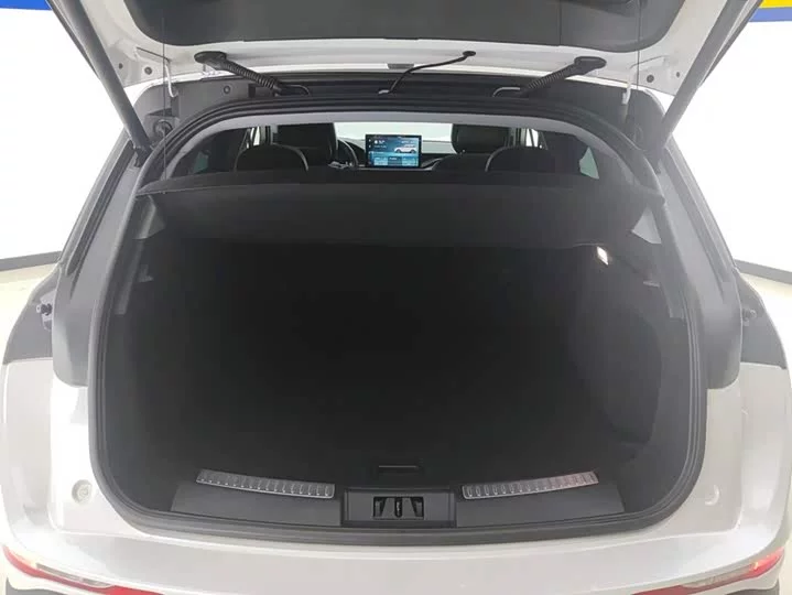 Lincoln adventurer