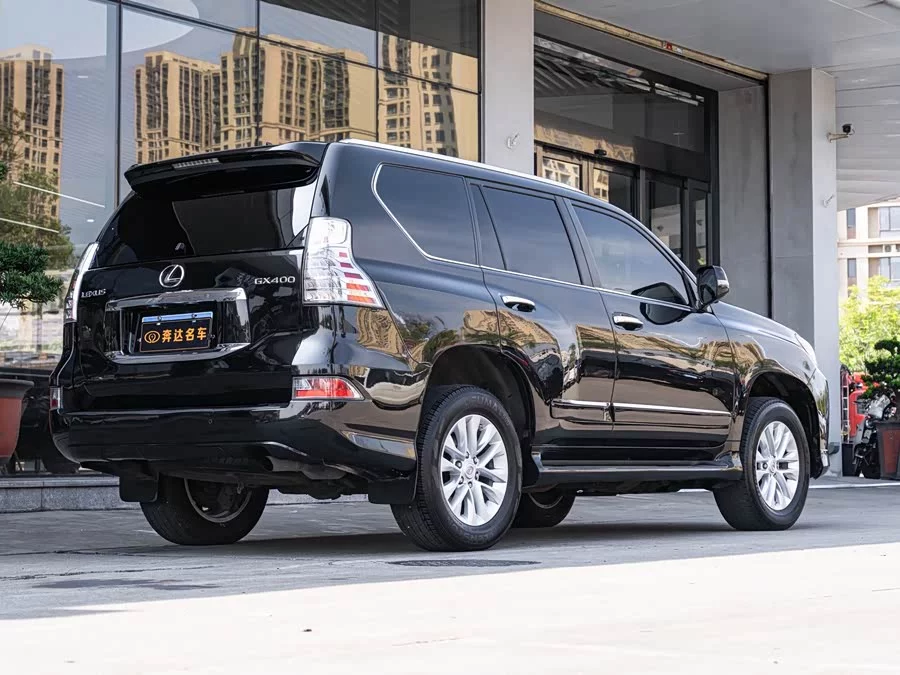 Lexus GX