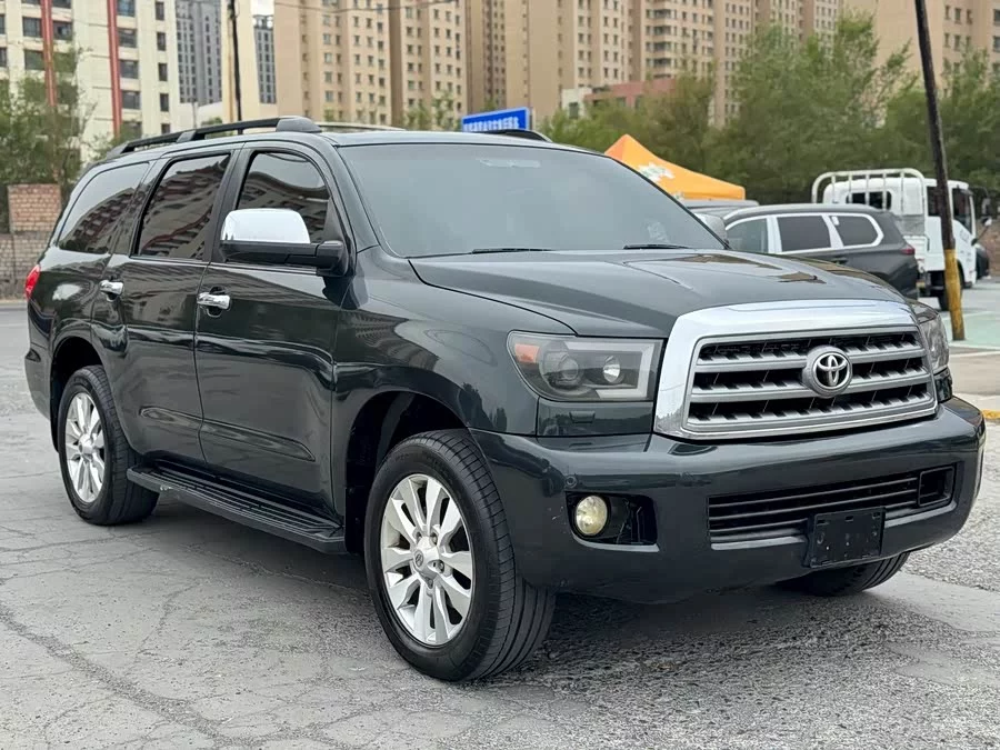 Toyota Sequoia