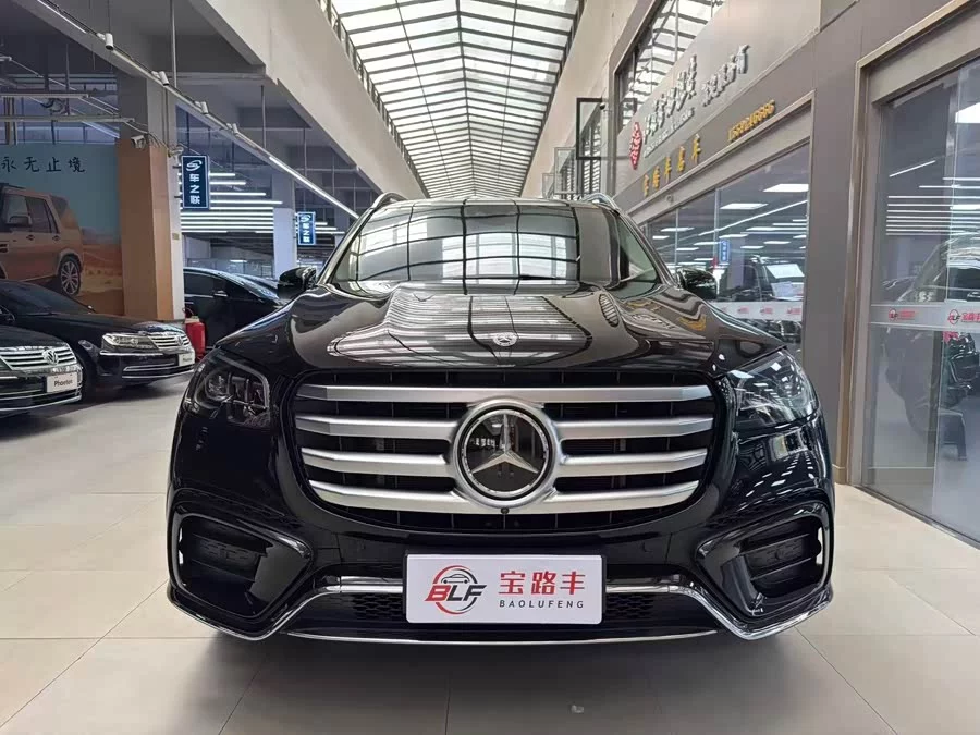 Mercedes Benz GLS