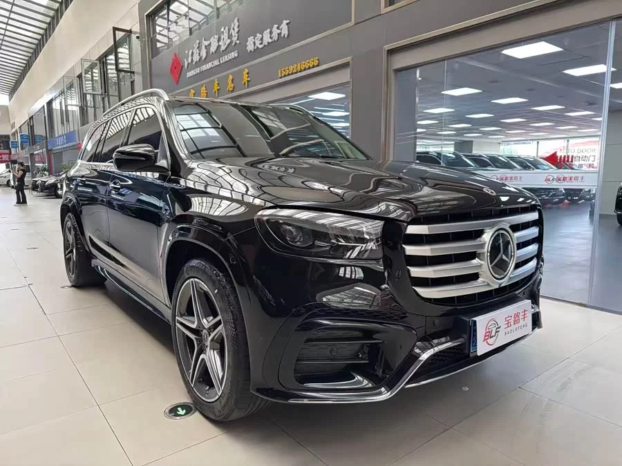 Mercedes Benz GLS