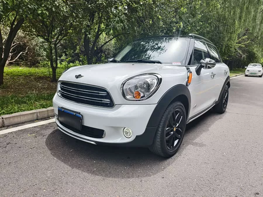 MINI COUNTRYMAN