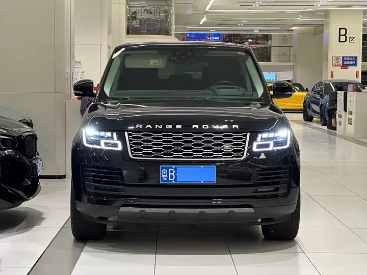 Land Rover range rover