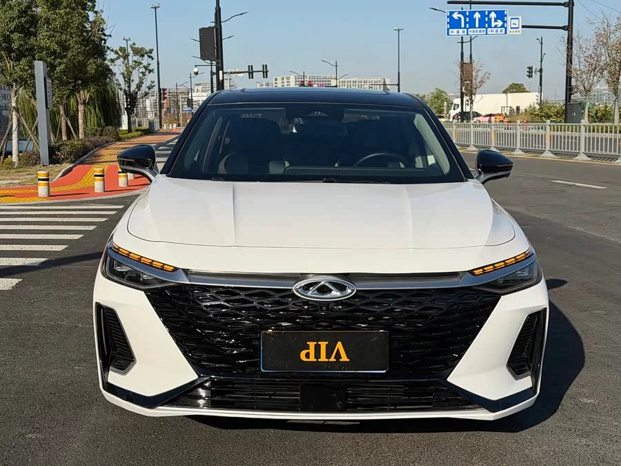 Chery Arrizo 8