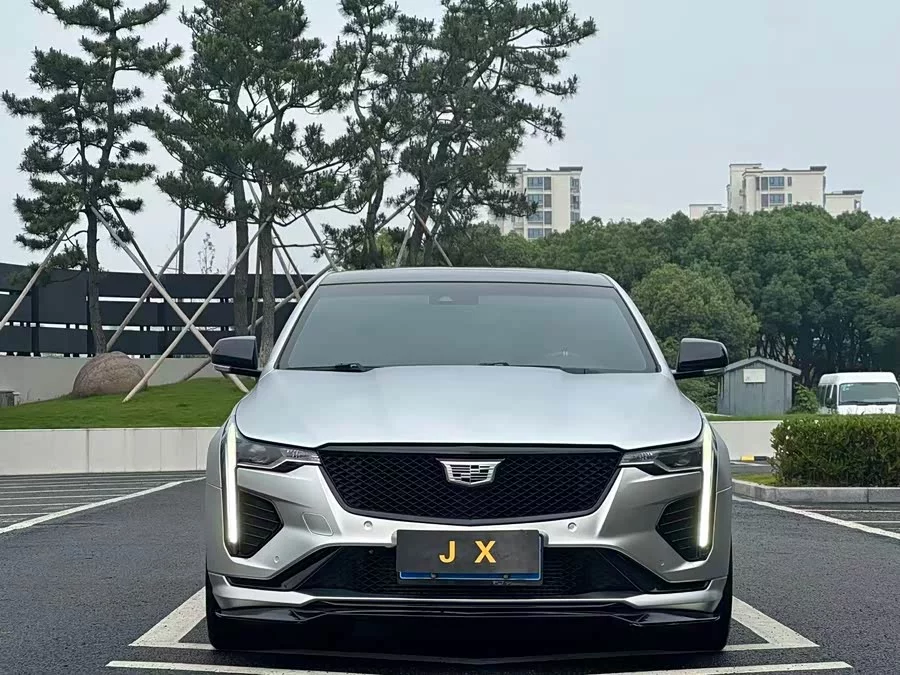 Cadillac CT4