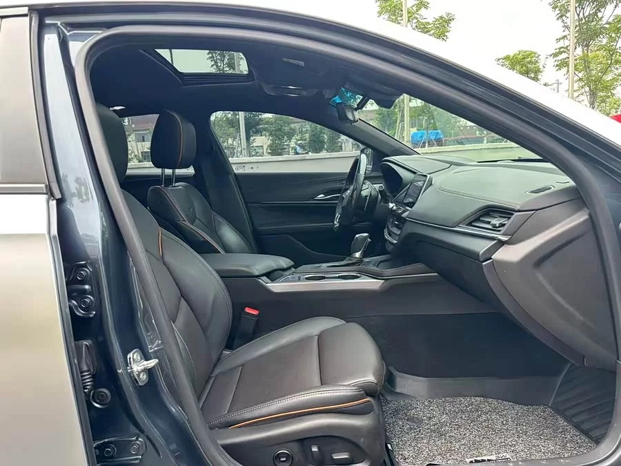 Cadillac CT4