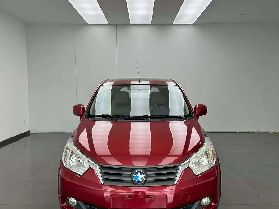 Venucia R50