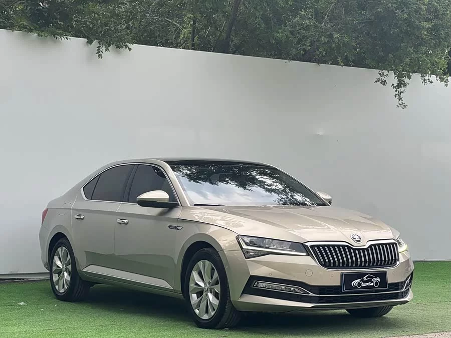 Skoda SuperB
