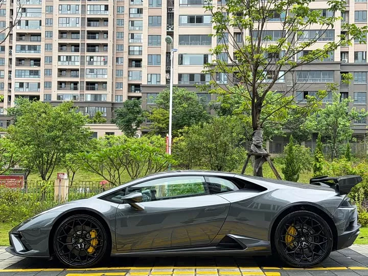 Lamborghini Huracán