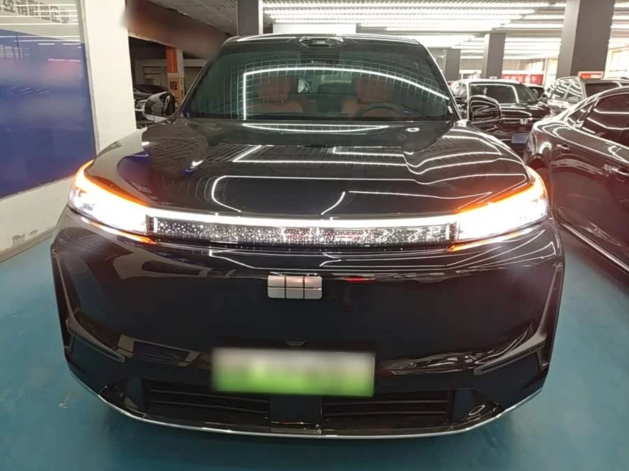 Geely Galaxy M9