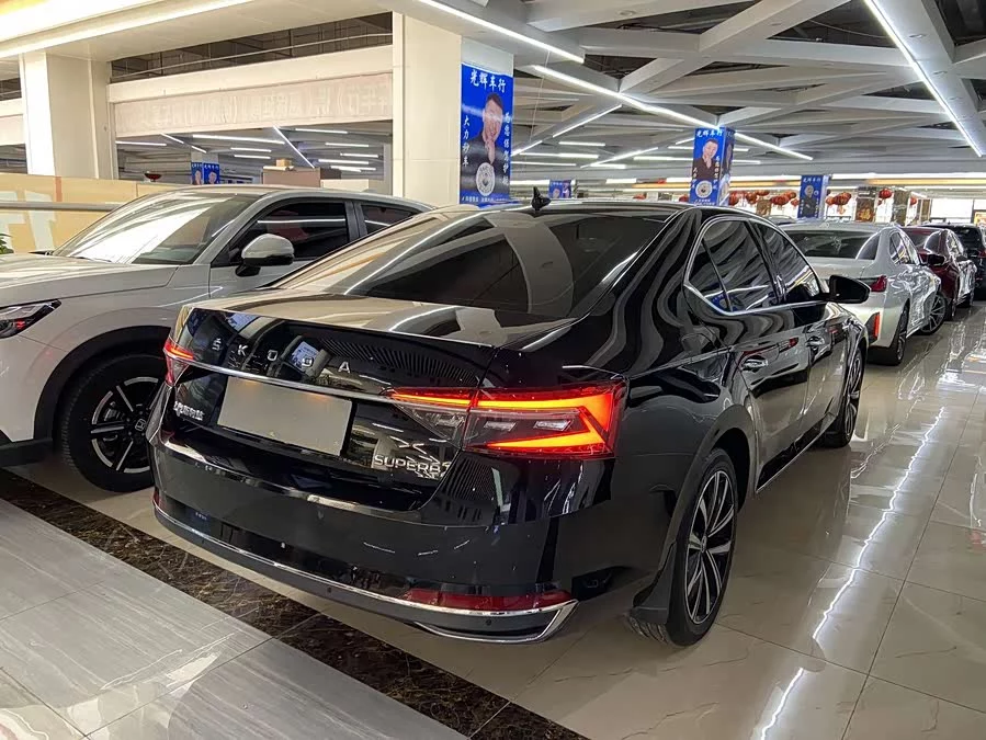Skoda SuperB