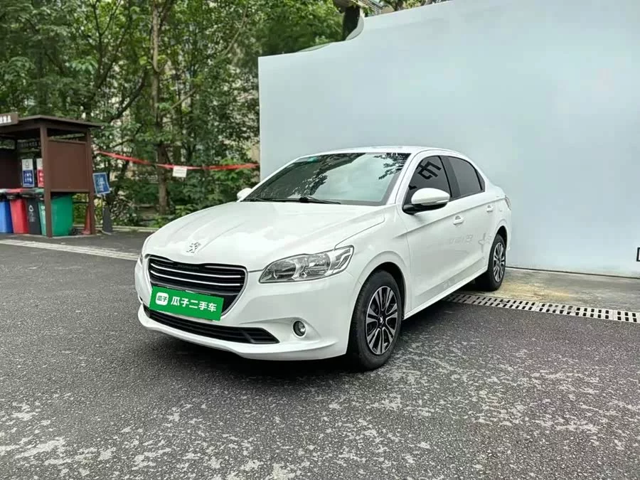 Peugeot 301
