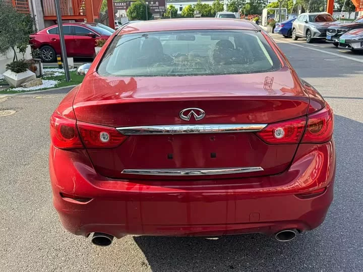 Infiniti Q50L
