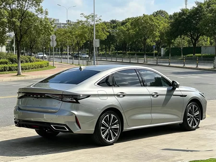 Chery Arrizo 8
