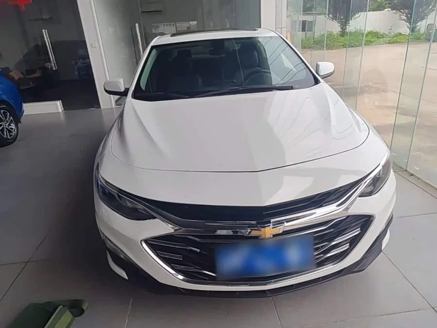 Chevrolet Malibu XL