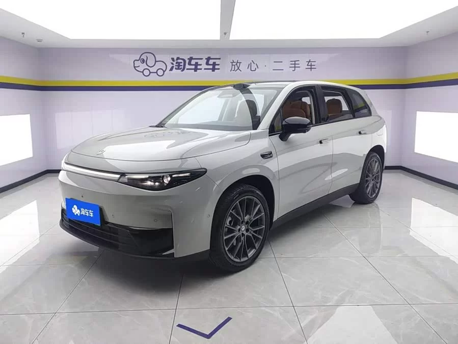 Leapmotor C10