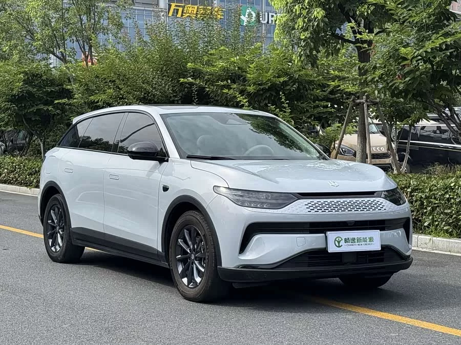Leapmotor C11