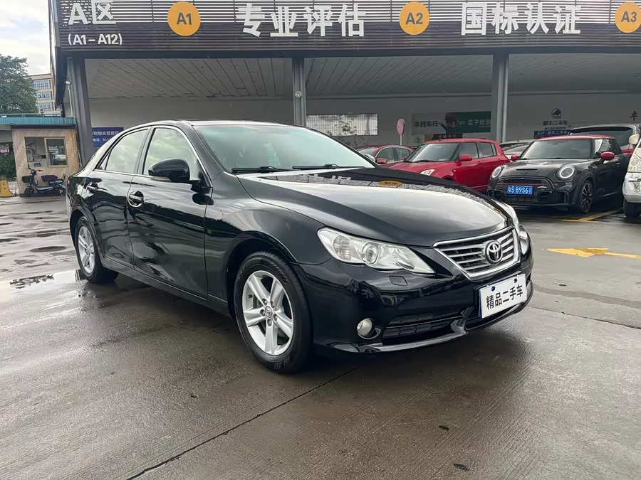 Toyota Reiz