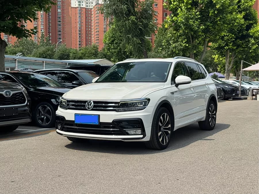 Volkswagen Tiguan L
