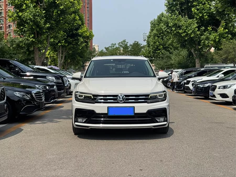 Volkswagen Tiguan L