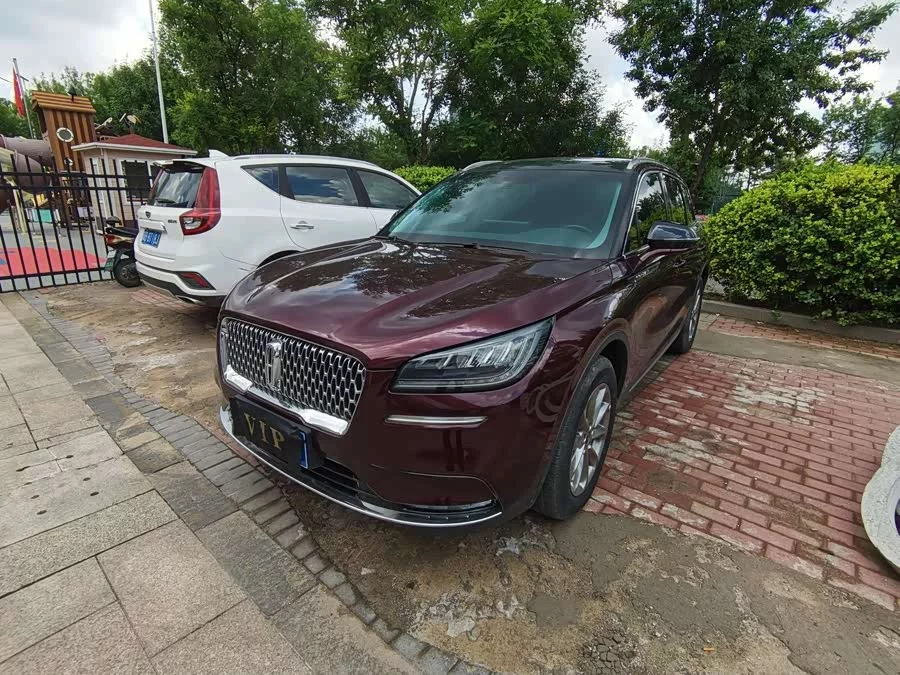 Lincoln Adventurer
