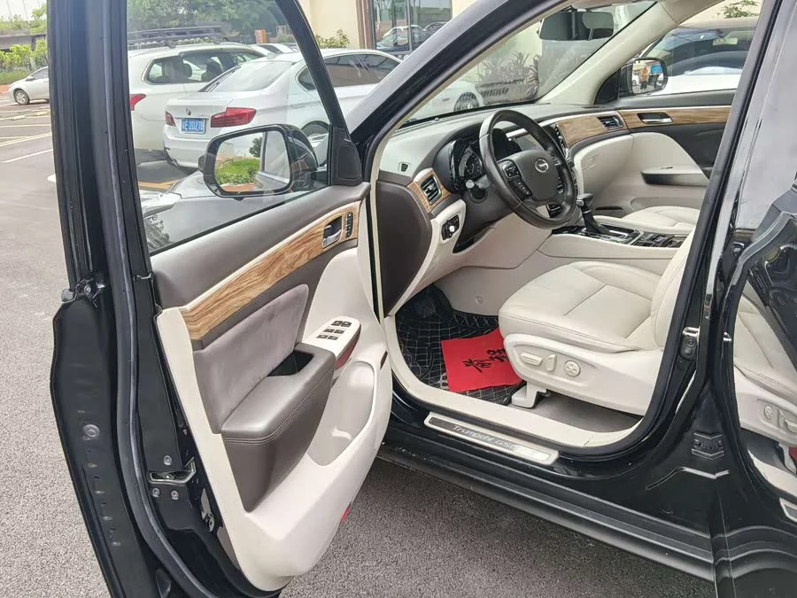 GAC Trumpchi GS8