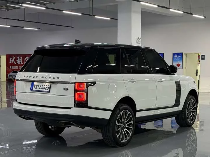 Land Rover range rover