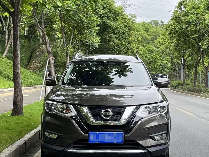 Nissan Qijun
