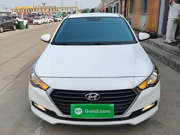 Hyundai Accept