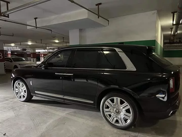 Rolls Royce Cullinan