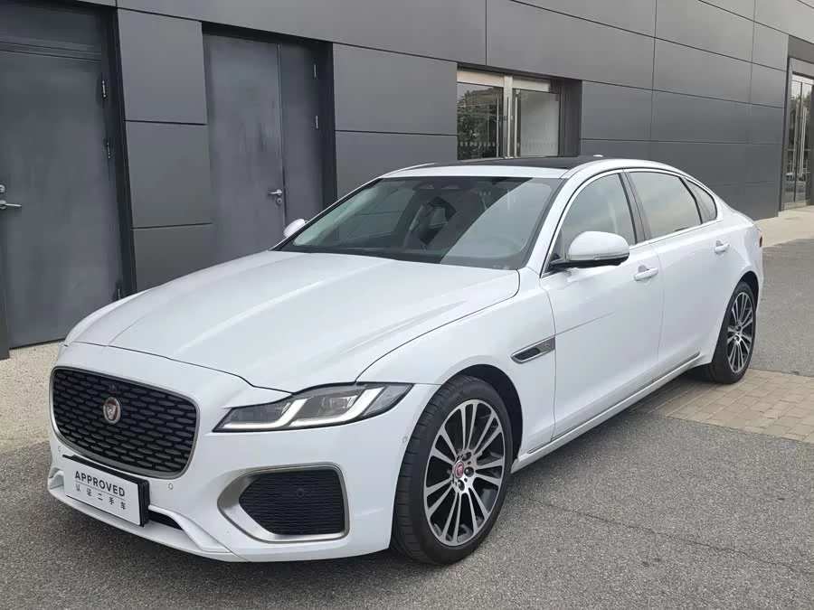 Jaguar XFL